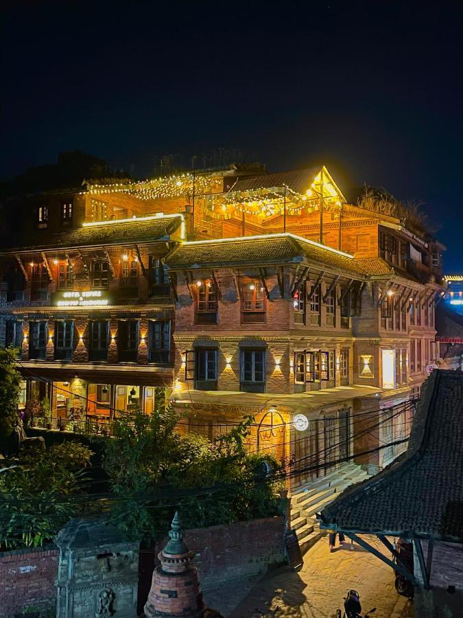 Hotel Empire & Rooftop Restaurant Bhaktapur Exterior photo