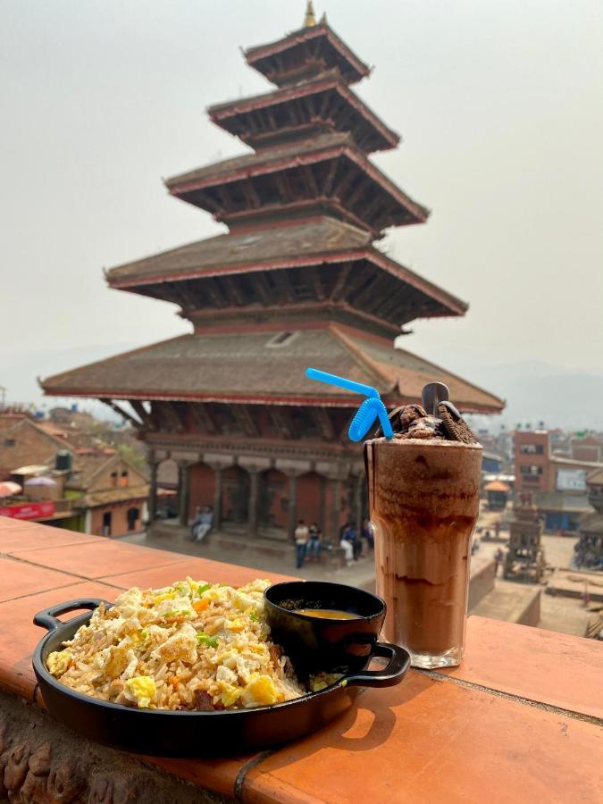 Hotel Empire & Rooftop Restaurant Bhaktapur Exterior photo