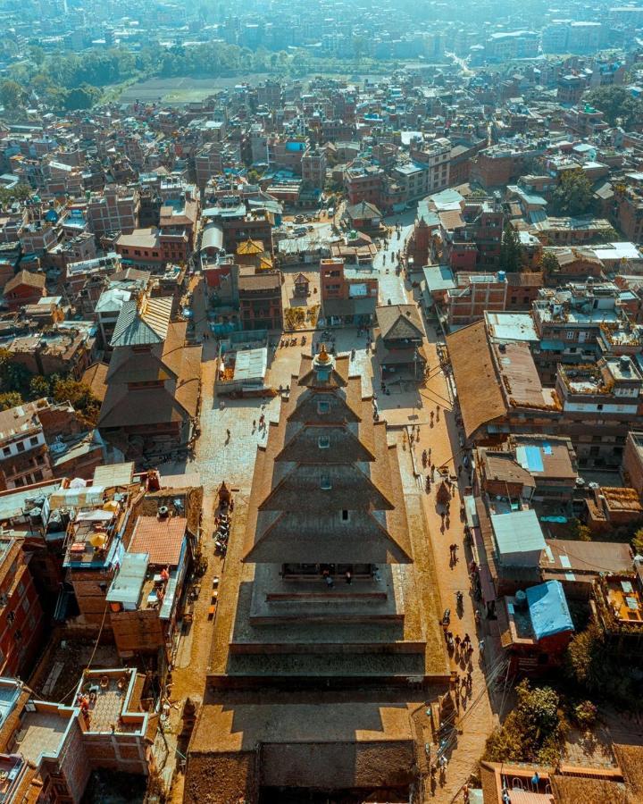 Hotel Empire & Rooftop Restaurant Bhaktapur Exterior photo