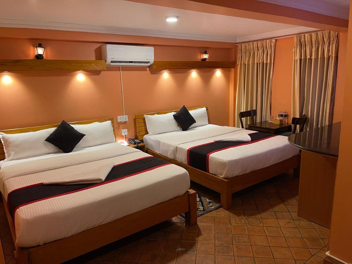 Hotel Empire & Rooftop Restaurant Bhaktapur Exterior photo